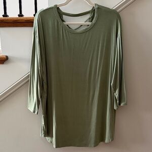 Honeyme Curvy Olive Green Crisscross Back Top — Size XL (New)